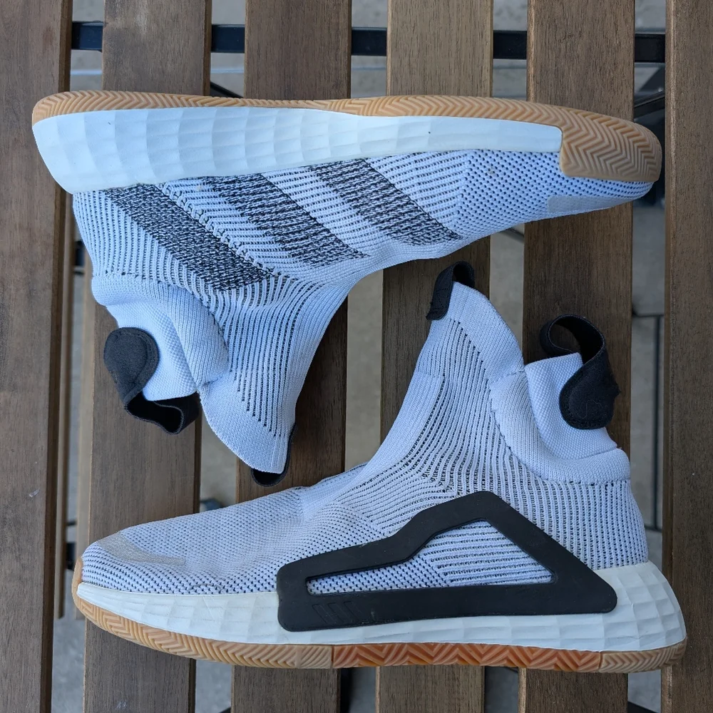Adidas N3XT L3V3L Off White Gum US Size 7 - Picture 8 of 8